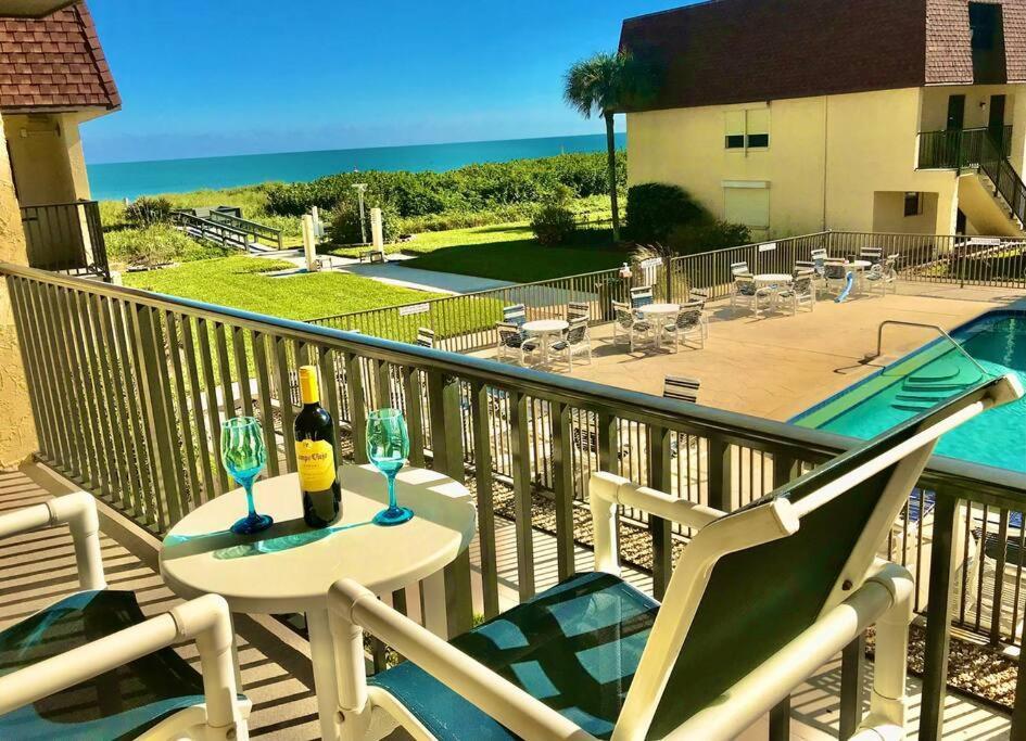 Condo By The Sea! ココアビーチ エクステリア 写真
