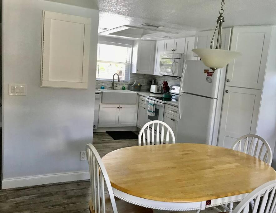 Condo By The Sea! ココアビーチ エクステリア 写真